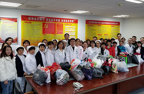 冬衣送暖 扶贫助困